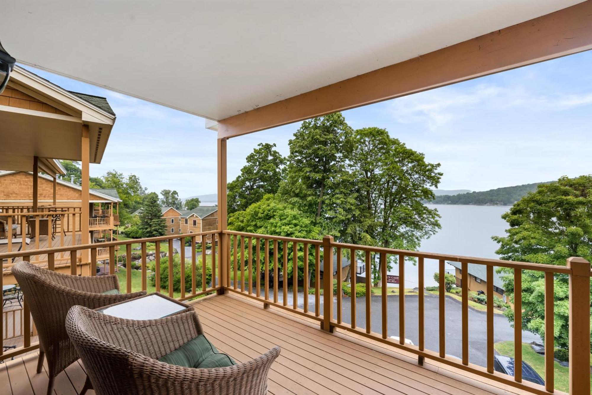 Sun Castle Resort Lake George Esterno foto
