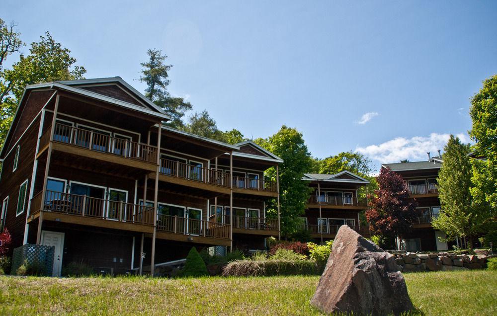 Sun Castle Resort Lake George Esterno foto