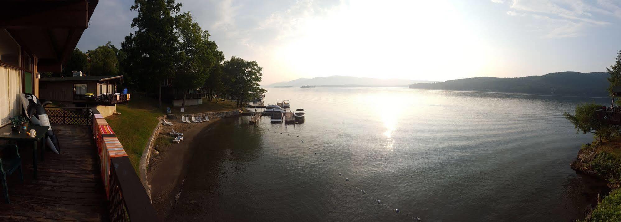 Sun Castle Resort Lake George Esterno foto